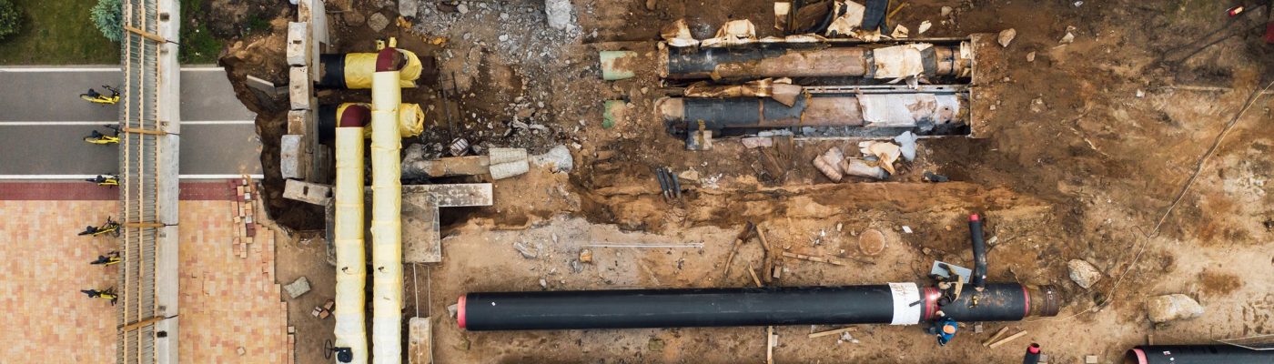 Repair and replacement of the pipeline in Minsk.Replacing the old pipeline in the city.Repair of the